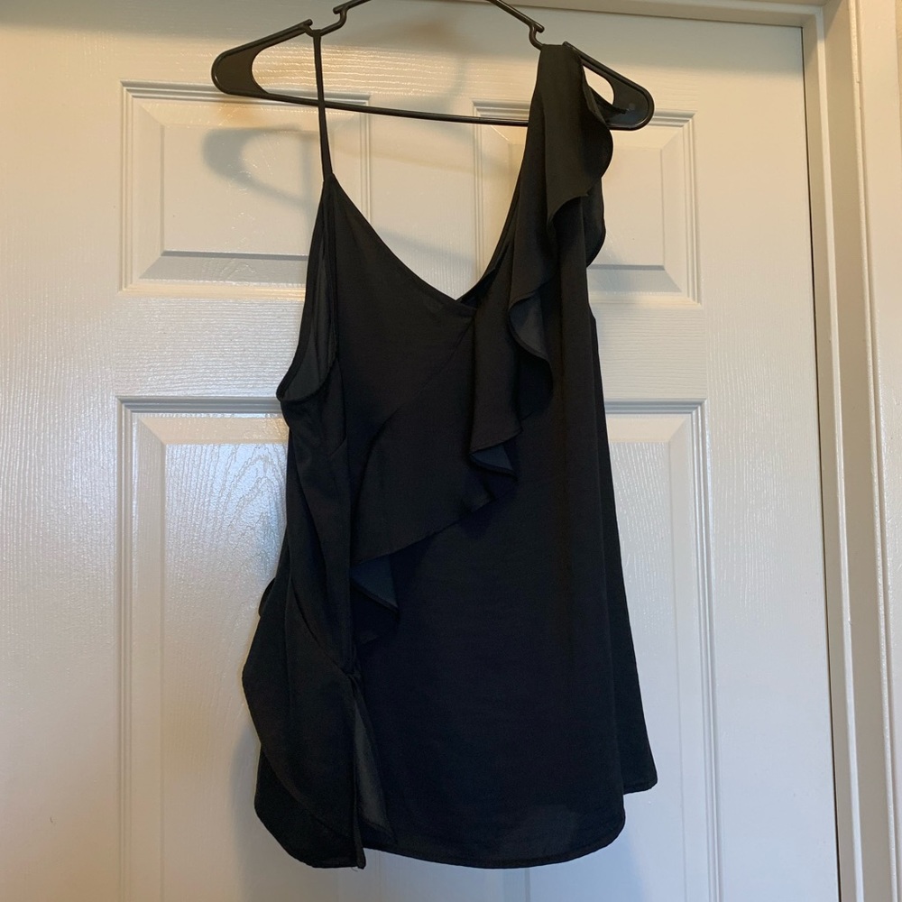 Who What Wear Black Ruffle Shoulder Dress Shirt